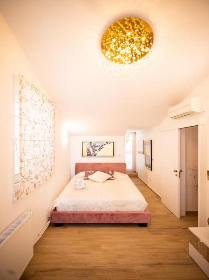 Appartamento Tirkizni Val Zara Esterno foto