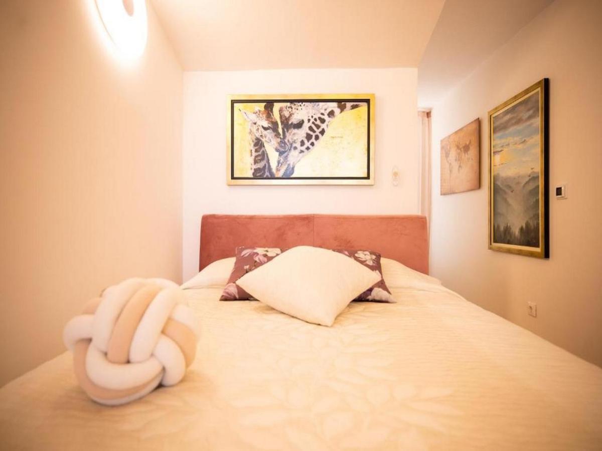Appartamento Tirkizni Val Zara Esterno foto